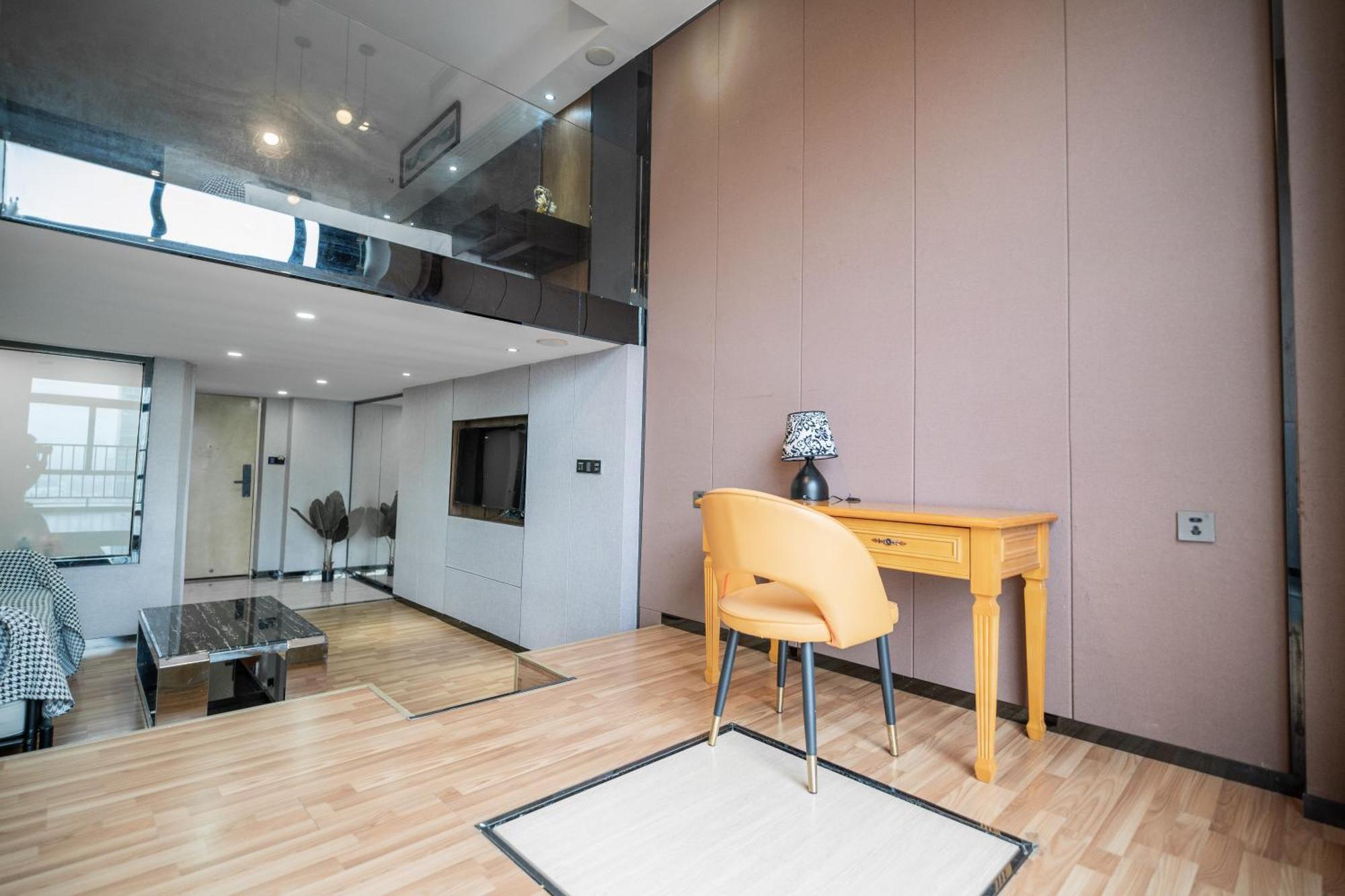 Lavendar Duplex Apartment Гуанджоу Екстериор снимка