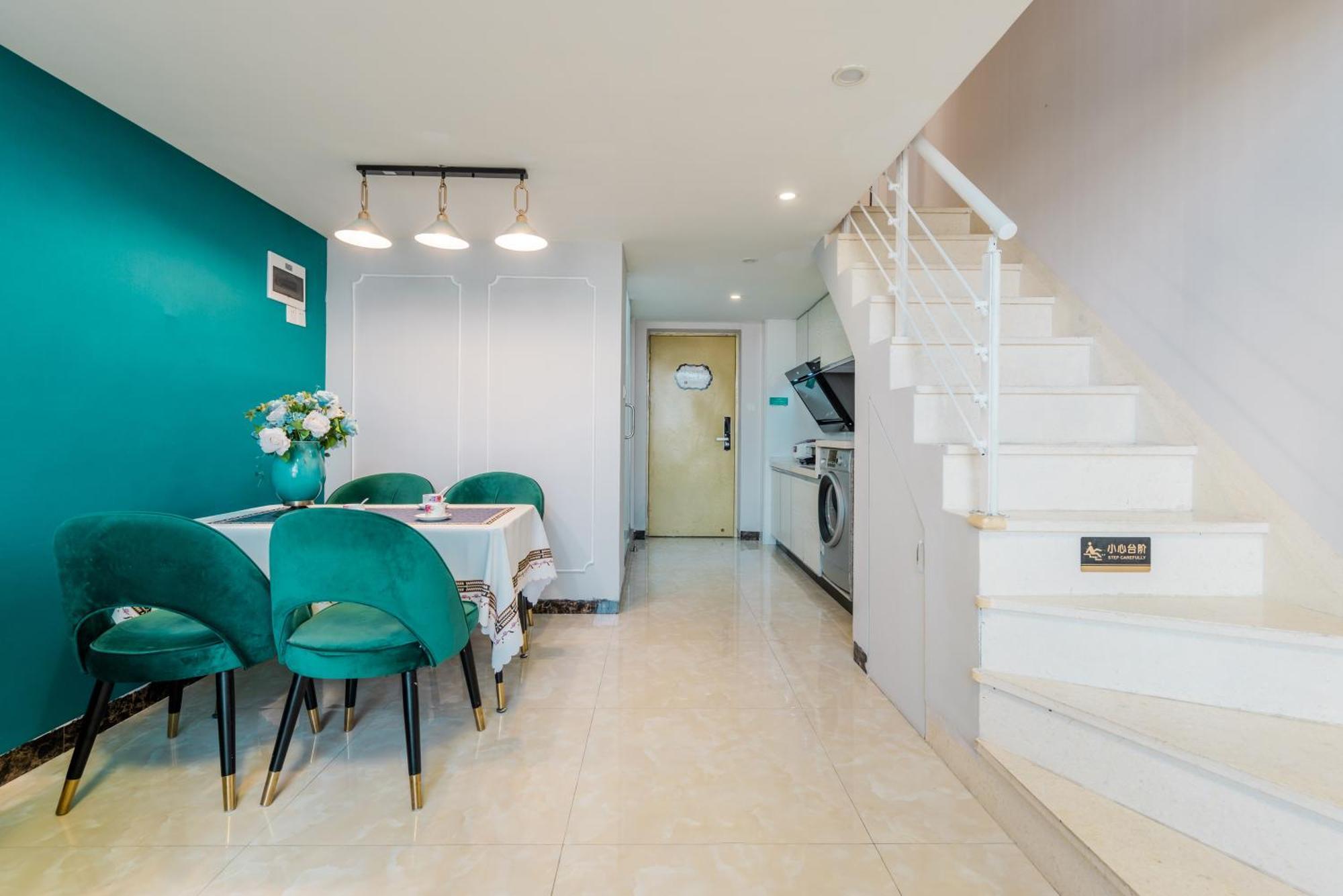 Lavendar Duplex Apartment Гуанджоу Екстериор снимка